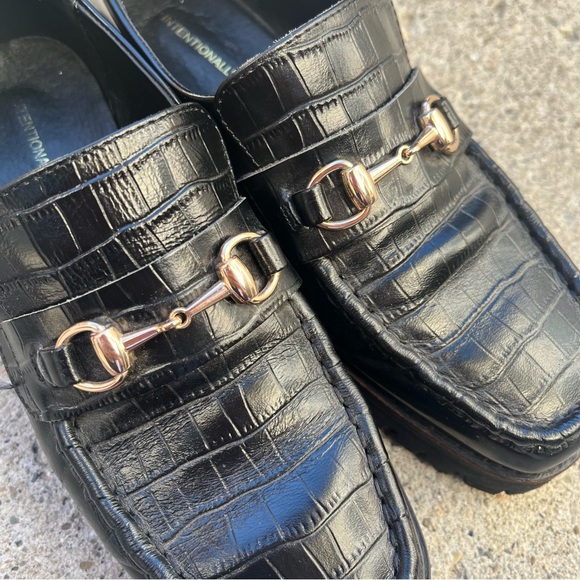 Intentionally Blank Loafers Black Shoes Size 8 - Picture 6 of 10